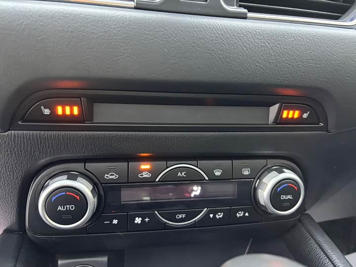 Фото 8 - Mazda CX-5