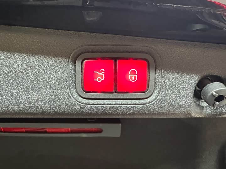 Фото 7 - Mercedes-Benz E-Class