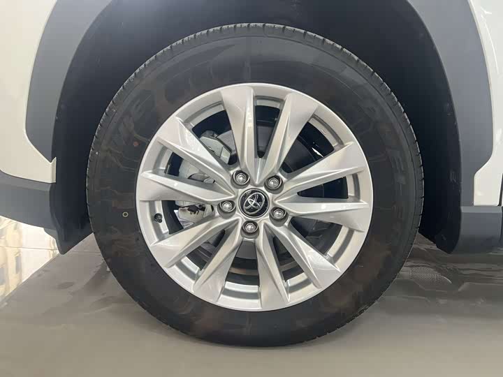 Фото 3 - Toyota Corolla Cross