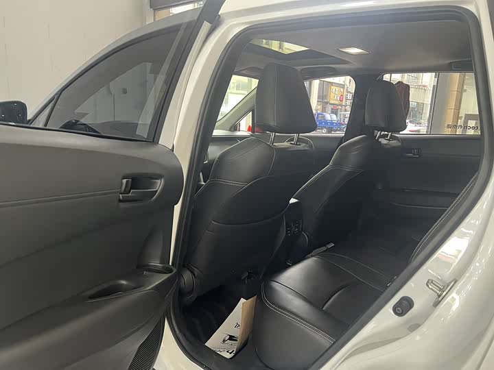 Фото 9 - Toyota Corolla Cross