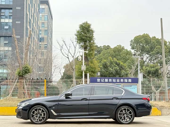 Фото 4 - BMW 5 Series