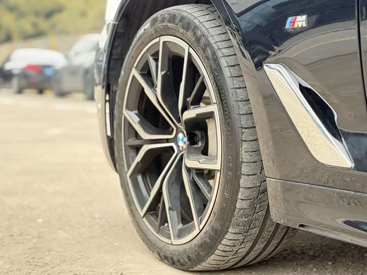 Фото 8 - BMW 5 Series