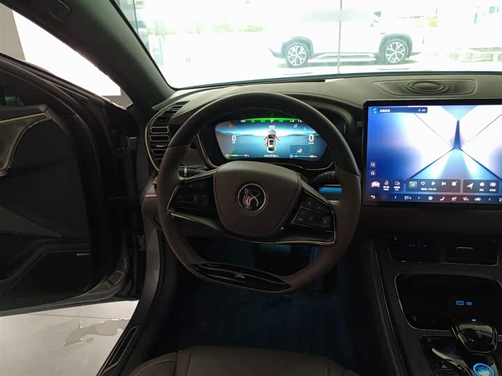 Фото 3 - BYD Han