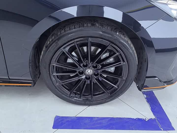 Фото 6 - Changan UNI-V