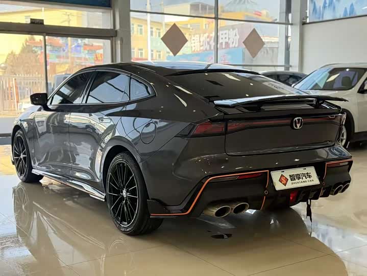 Фото 5 - Changan UNI-V