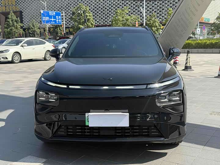 Фото 2 - XPeng G9