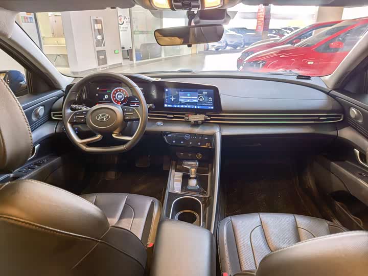 Фото 8 - Hyundai Elantra N line