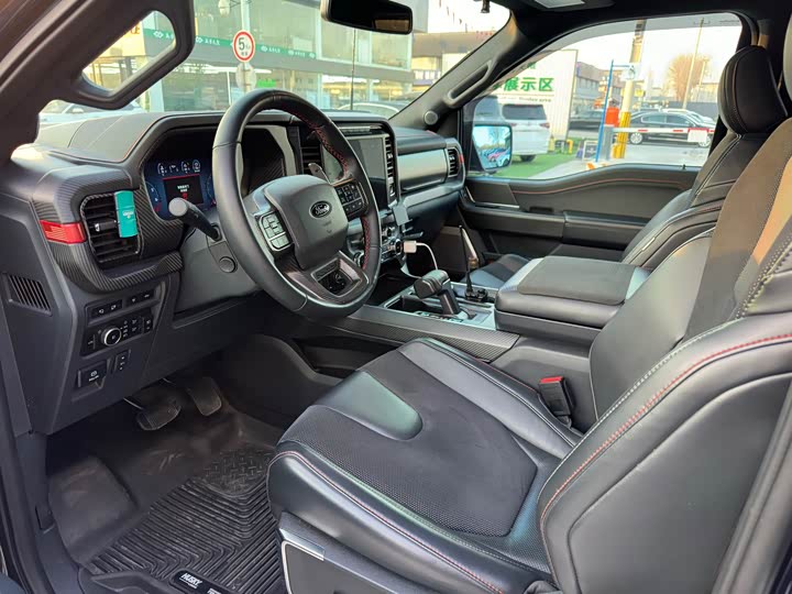 Фото 9 - Ford F-150 Raptor