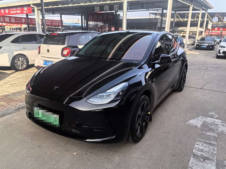 Фото 1 - Tesla Model Y