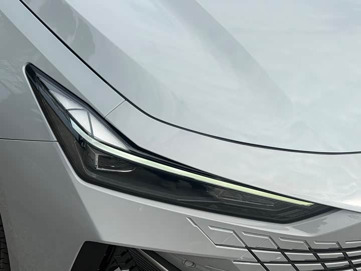 Фото 5 - Changan UNI-V