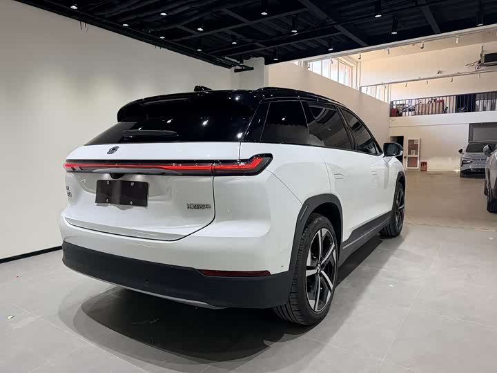 Фото 5 - Nio ES7