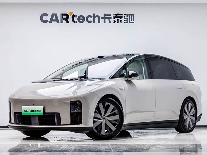 Фото 1 - LiXiang i8