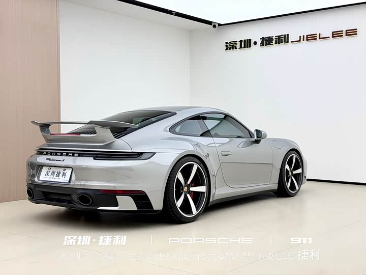 Фото 4 - Porsche 911