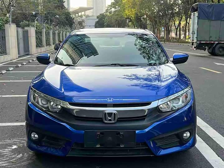 Фото 3 - Honda Civic
