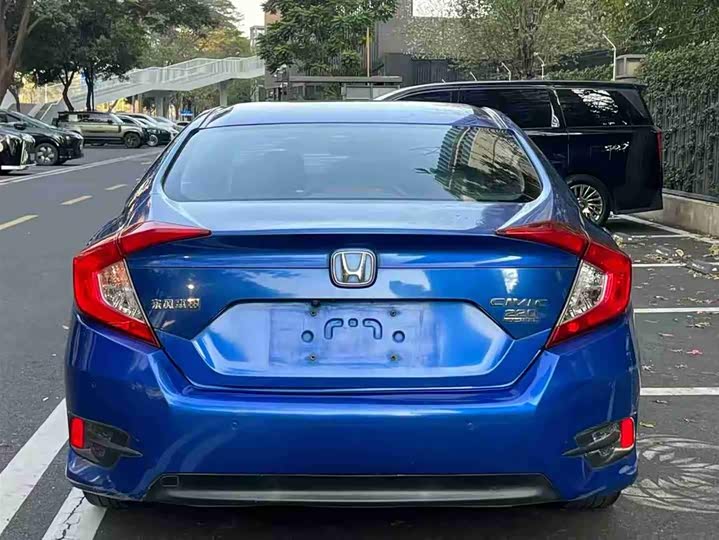 Фото 5 - Honda Civic