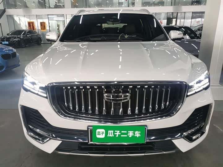 Фото 3 - Geely Monjaro