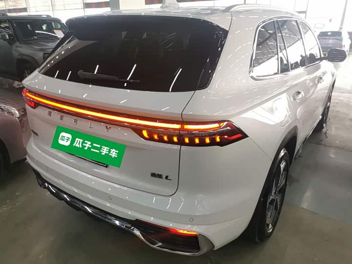 Фото 7 - Geely Monjaro