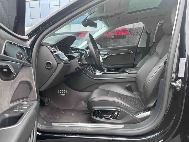 Фото 6 - Audi A8