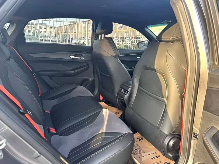 Фото 5 - Geely Binrui