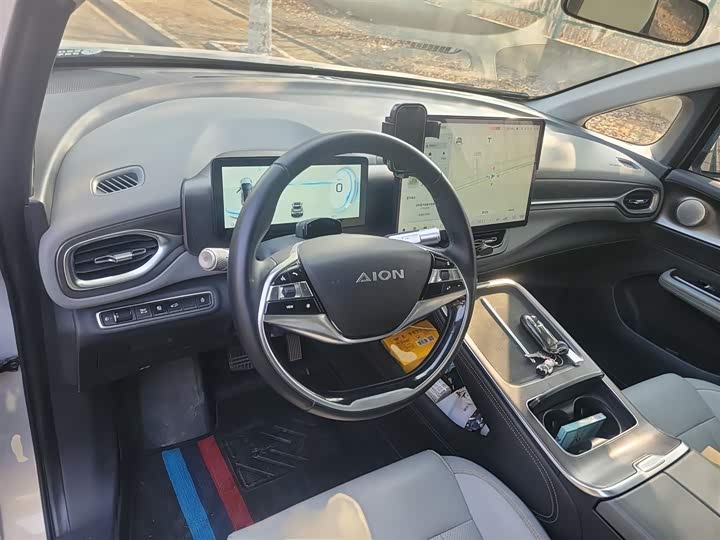 Фото 3 - GAC Aion V