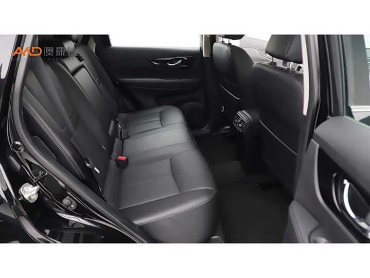 Фото 8 - Nissan X-Trail