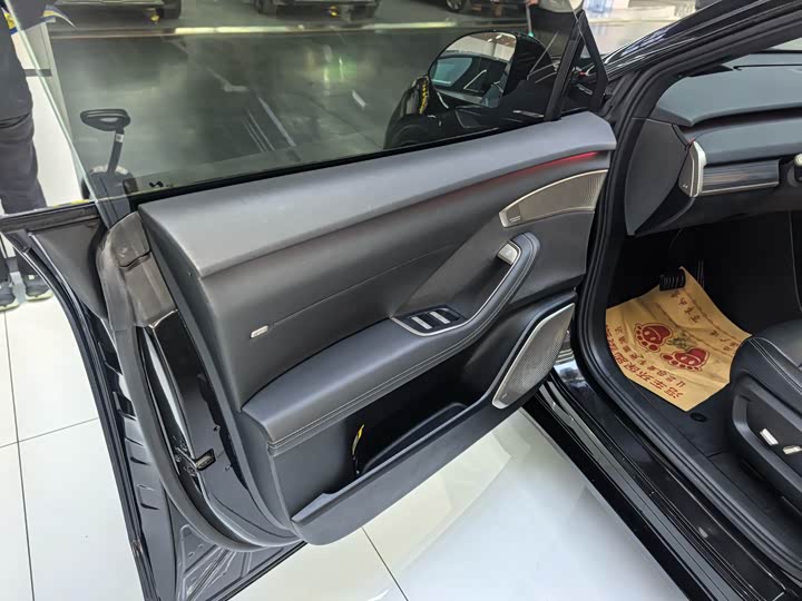 Фото 5 - Nio Onvo L60