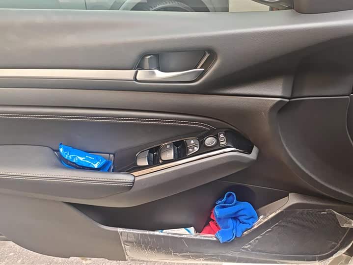 Фото 7 - Nissan Teana