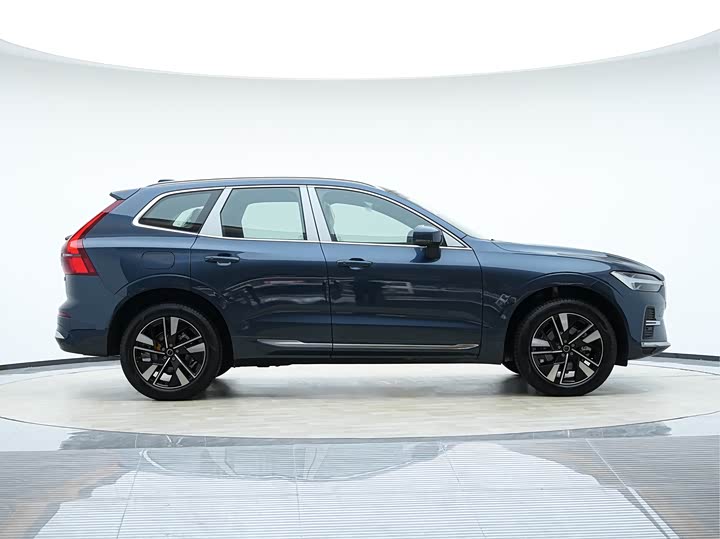 Фото 5 - Volvo XC60