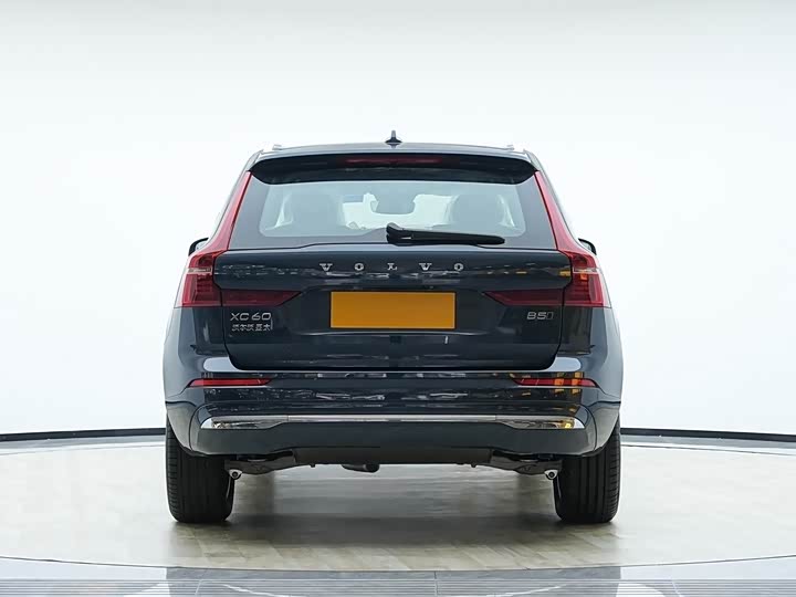 Фото 6 - Volvo XC60