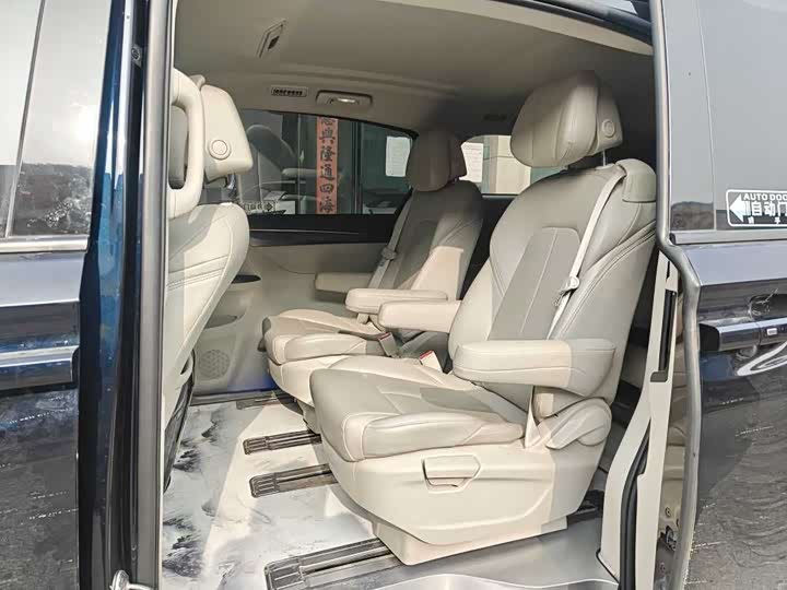 Фото 5 - Buick GL8 ES