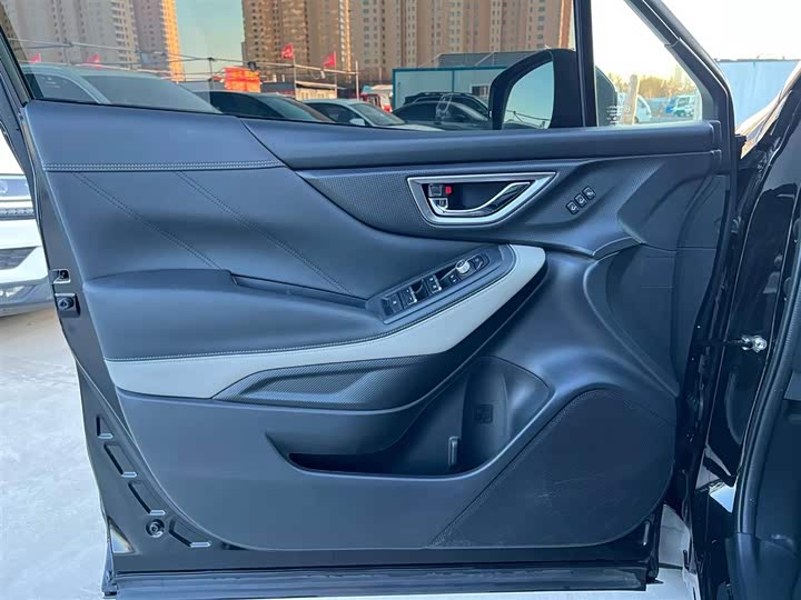 Фото 3 - Subaru Forester