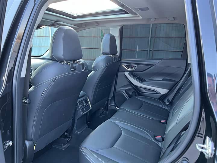 Фото 8 - Subaru Forester