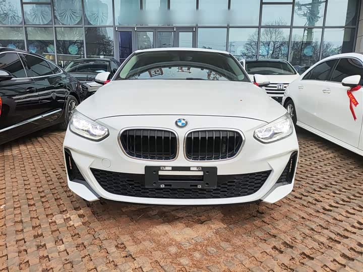 Фото 3 - BMW 1 Series