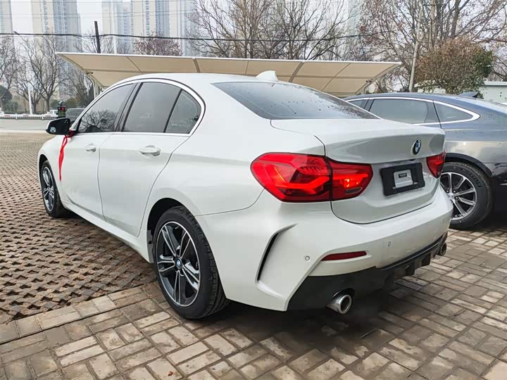 Фото 5 - BMW 1 Series