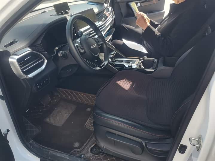 Фото 9 - Kia Sportage GT-line