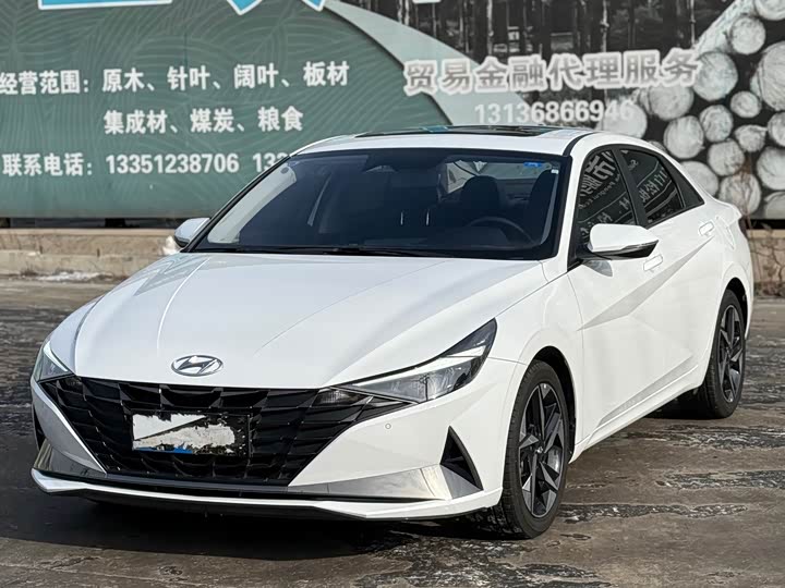Фото 3 - Hyundai Elantra N line