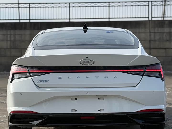 Фото 4 - Hyundai Elantra N line