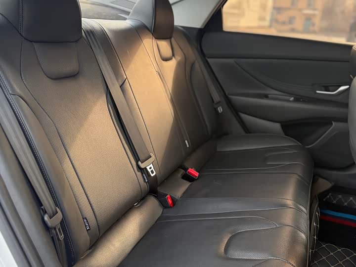 Фото 9 - Hyundai Elantra N line