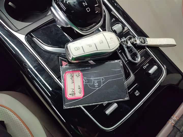 Фото 9 - BYD Qin Plus