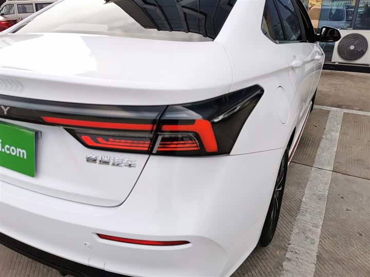 Фото 8 - Chery Omoda S5 (Arrizo 5 Plus)