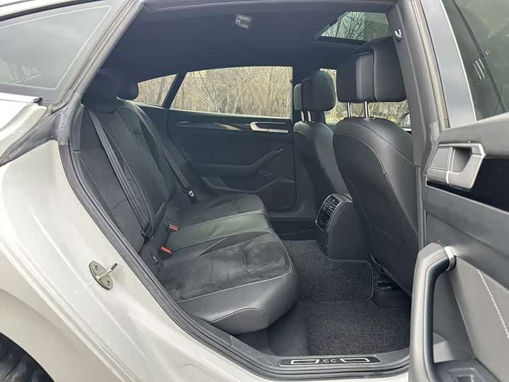 Фото 9 - Volkswagen CC