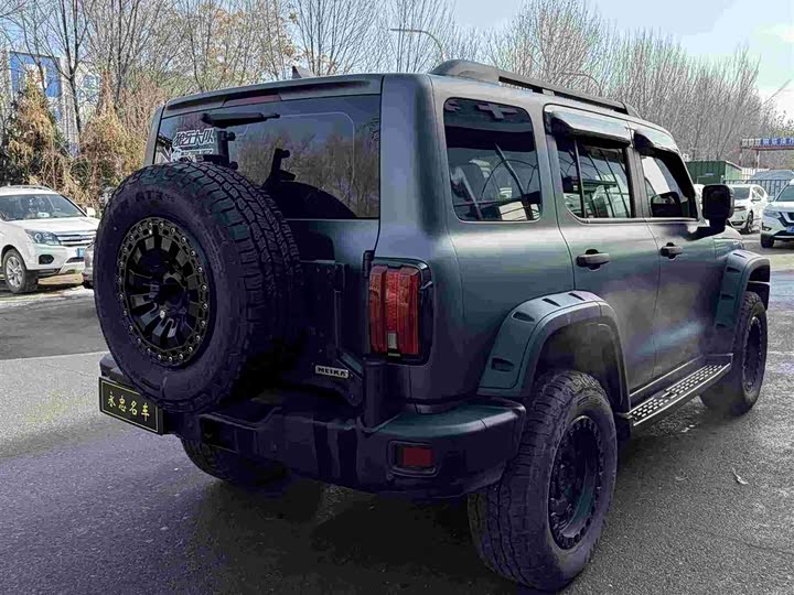 Фото 6 - Tank 300