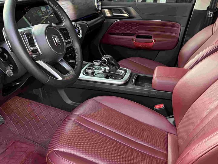 Фото 7 - Tank 300