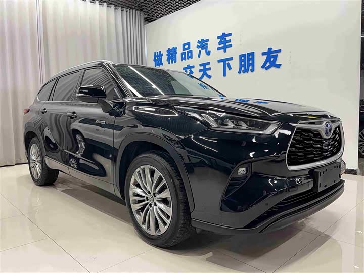 Фото 2 - Toyota Highlander