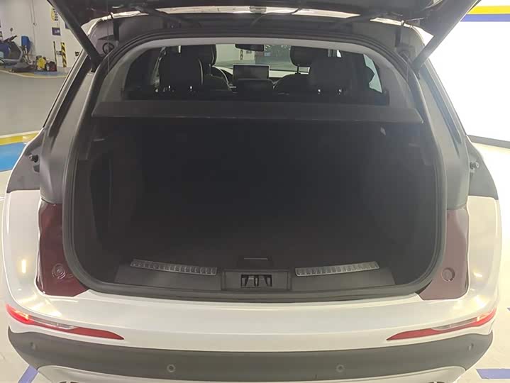 Фото 4 - Lincoln Corsair