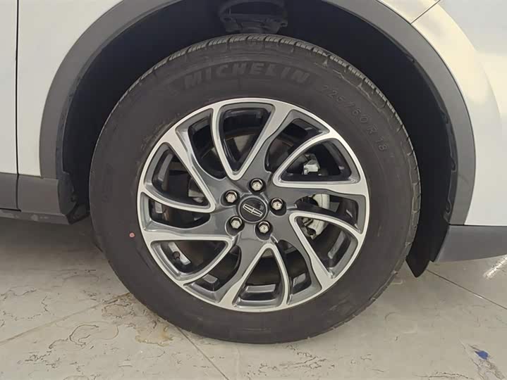 Фото 6 - Lincoln Corsair