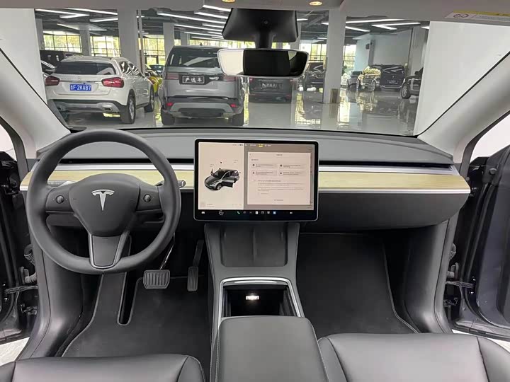 Фото 5 - Tesla Model Y