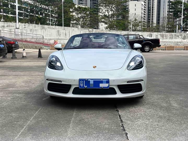 Фото 2 - Porsche 718