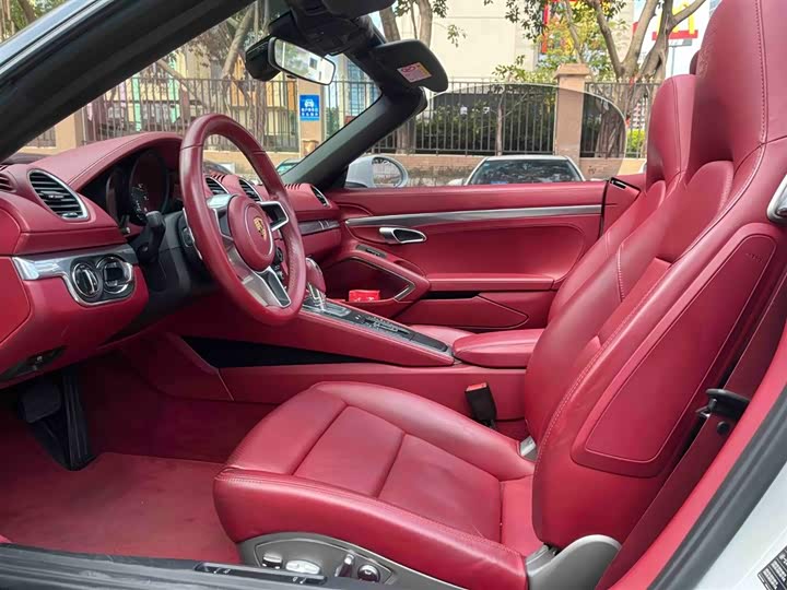 Фото 4 - Porsche 718