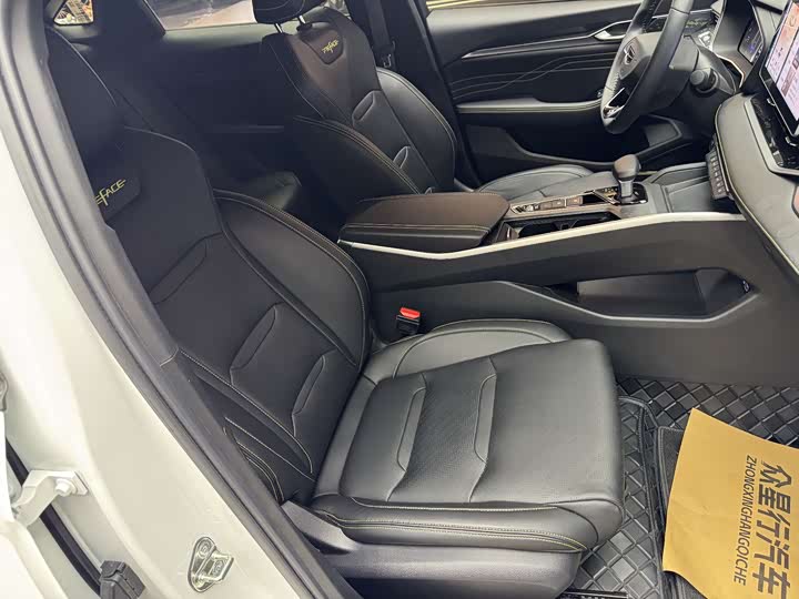 Фото 6 - Geely Preface